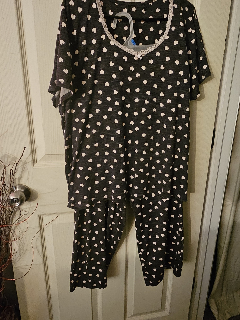 Women's Black Heart-Print Pajama Set with Lace Trim